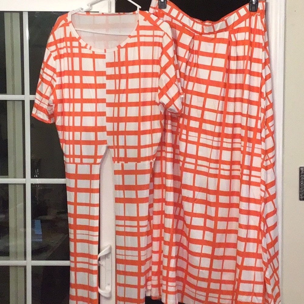 Two piece set